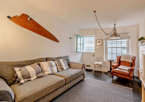 The living area at Fishermans View, Appledore