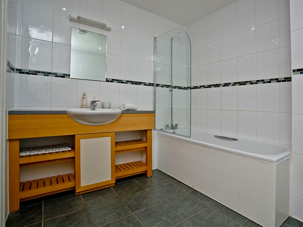 Fistral View, 14 Bredon Court, Newquay Holiday homes in Newquay