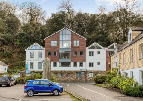 Fowey Landing is a superb apartment, with an array of modern comforts, in the historic harbour town of Fowey