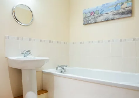The bathroom at Foxgloves, Higher Trenower Farm, Newtown-in-St-Martin