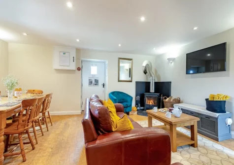 The living & dining area at Freedom at Ashcombe Cottages, Ashcombe
