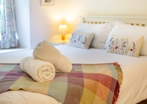 Bedroom #1 at Frogapits, Boscastle