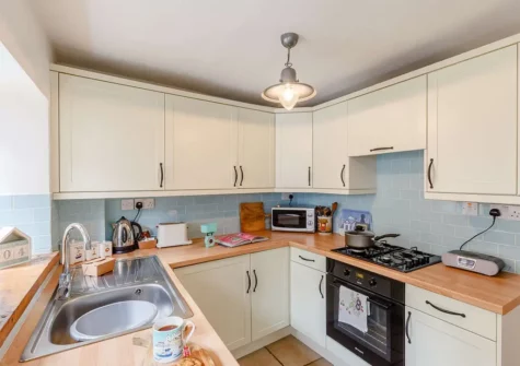The kitchen at Frogwell Cottage, Brixham