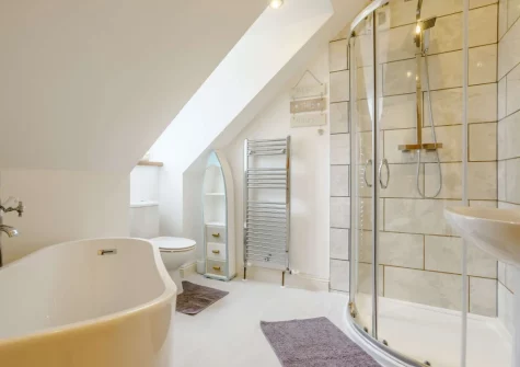The bathroom at Garden House, Bude