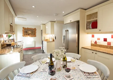 The kitchen & dining area at Gargoyle Cottage, St Agnes