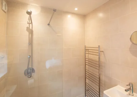 Bedroom #1 en-suite shower room at Gargoyle Cottage, St Agnes
