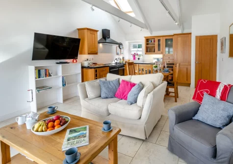 The living area at Gartree Cottage, Polruan