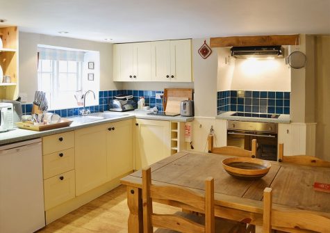 The kitchen & dining area at George's Cottage, Bucks Mills