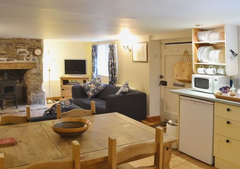 The kitchen & dining area at George's Cottage, Bucks Mills