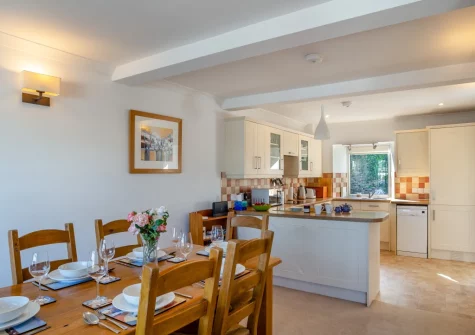 The dining area at Glanmor North, Polruan