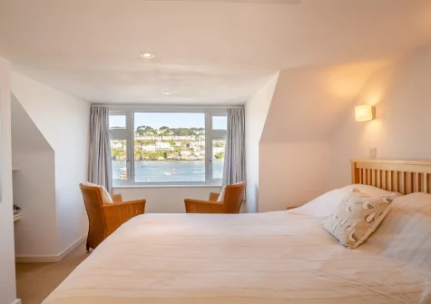Bedroom #1 at Glanmor North, Polruan