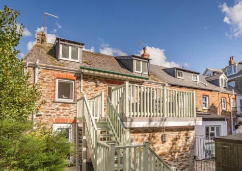 The terrace & alfresco dining area at Glanmor North, Polruan