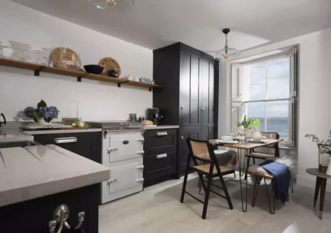 The kitchen & dining area at Glas Mor, Mousehole