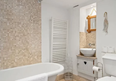 The bathroom at Good Day Sunshine, St Ives
