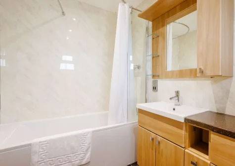 Bedroom #2 bathroom at Gorgeous Cottage, Westward Ho!