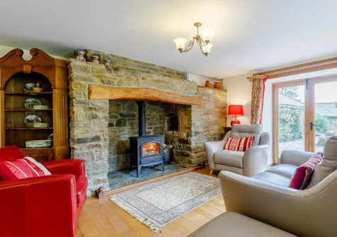 The living room at Gracious Ford Farm, Oakford