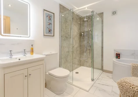 The bathroom at Grampys Barn, Bray Shop