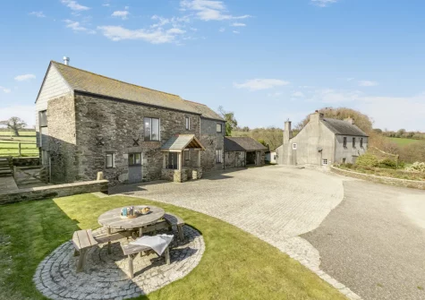 The second patio & alfresco dining area at Grampys Barn, Bray Shop