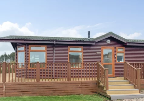 Grandma's Stick House at Mullacot Park is less than 10 minutes' drive from two beaches & Ilfracombe's quaint harbour