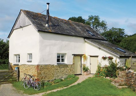 Outside Granny McPhee's Cottage, Chilla