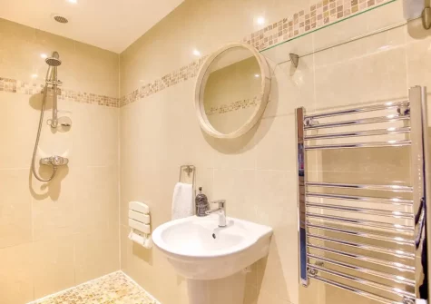 The wet room at Grindle Cottage, Woodbury Salterton