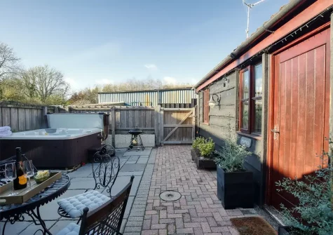 The patio at Grindle Cottage, Woodbury Salterton