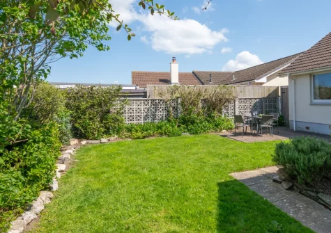 The enclosed garden at Gull Cottage, St Merryn