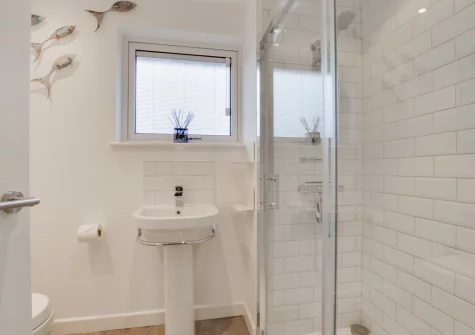 The shower room at Gull Rock, Padstow