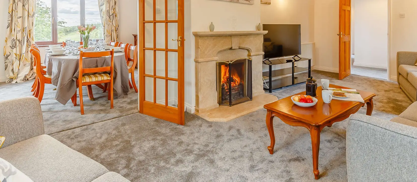 Gwel Teg, Bodmin is a spacious farmhouse retreat offering rustic charm with modern comforts. Enjoy panoramic country views, roaring fires, & an enclosed garden, perfectly placed to explore Cornwall's treasures from woodland walks to coastal hotspots.