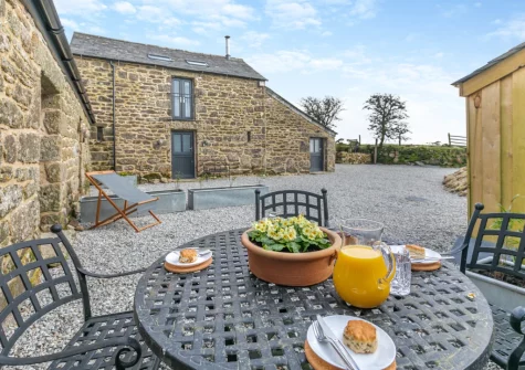 The shared courtyard style space & alfresco dining area at Gwyns, St Breward