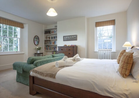 Bedroom #10 at Hallsanery House, Landcross