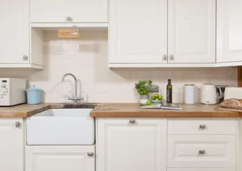 The kitchen at Happy Days Cottage, St Ives
