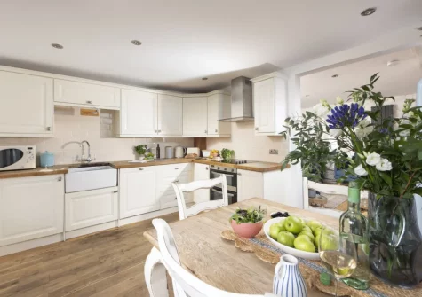The kitchen & dining area at Happy Days Cottage, St Ives