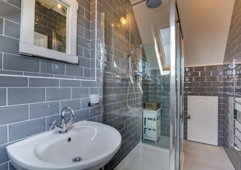 The ensuite shower room at Happy Days, Padstow