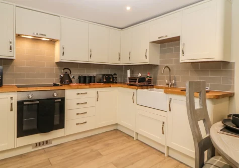 The kitchen at Harbour Cottage, Torquay