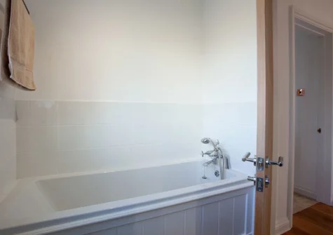 The bathroom at Harbour Heights, Brixham
