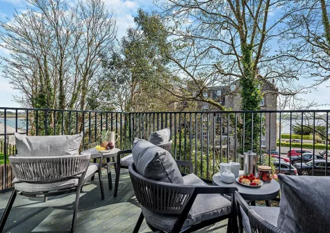 The balcony & outdoor sitting area at Harbour Watch, Padstow