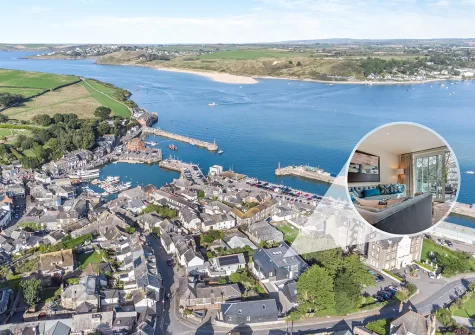 Harbour Watch is a contemporary, stylish apartment in the heart of Padstow with views across the estuary