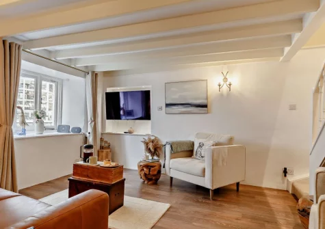 The living room at Harbour's Call, Polperro