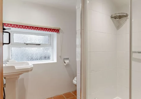 Bedroom #2 en-suite shower room at Harbour's Call, Polperro