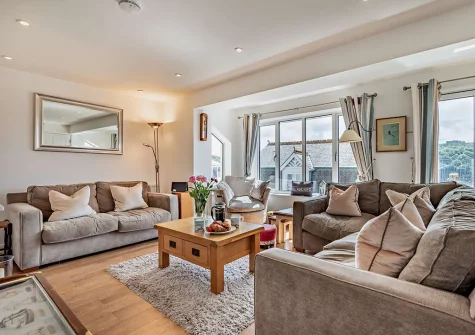 The living room at Harbour's Reach, Fowey