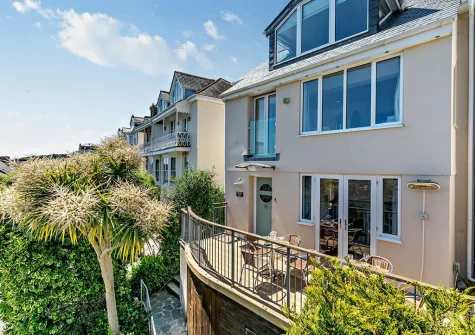 The decked terrace, outdoor sitting & alfresco dining area at Harbour's Reach, Fowey
