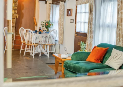 The living room at Harbourside Cottage, Padstow