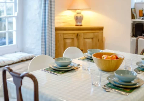 The dining area at Hart Cottage, Polruan
