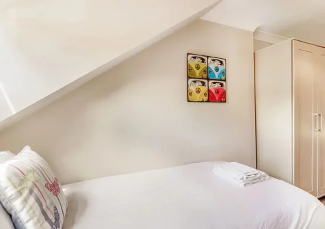 Bedroom #3 at Hartland House, Appledore