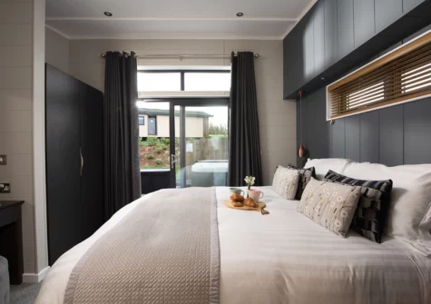 Bedroom #1 at Hawthorne Lodge, 15 Roadford Lake Lodges, Broadwoodwidger
