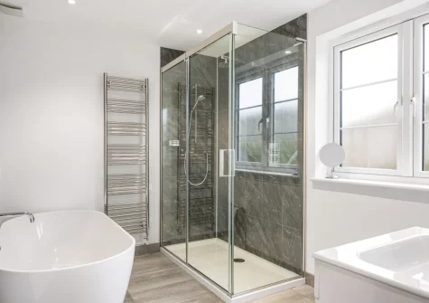 The en-suite bathroom at Hayloft at Trevissick Farm, Porthtowan
