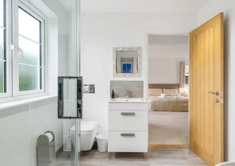 The en-suite bathroom at Hayloft at Trevissick Farm, Porthtowan