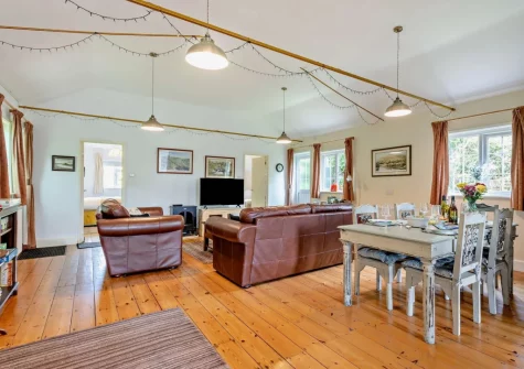 The living area at Haytor Vale Lodge, Haytor
