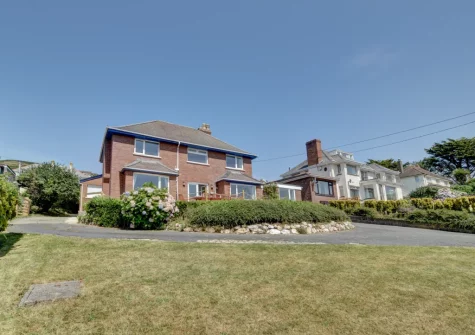 The front garden at Heather Lea, Woolacombe